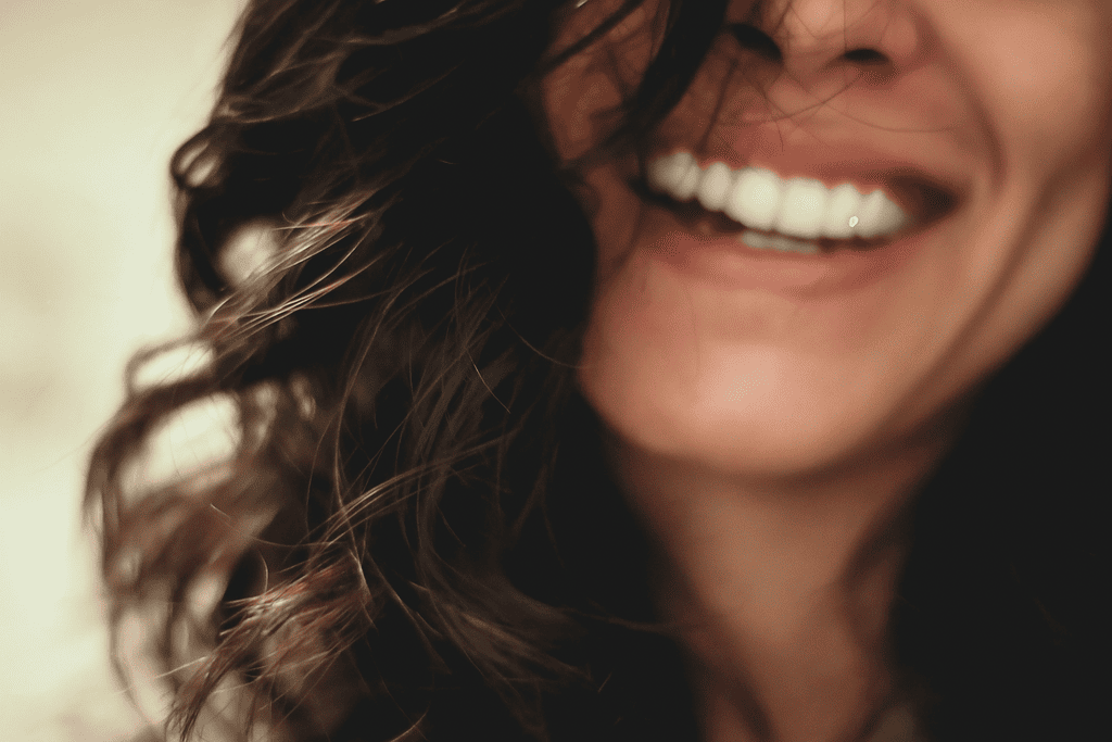 piercing-rovinare-denti-brillantino denti- dentista lecce - studio dentistico frassanito monteroni